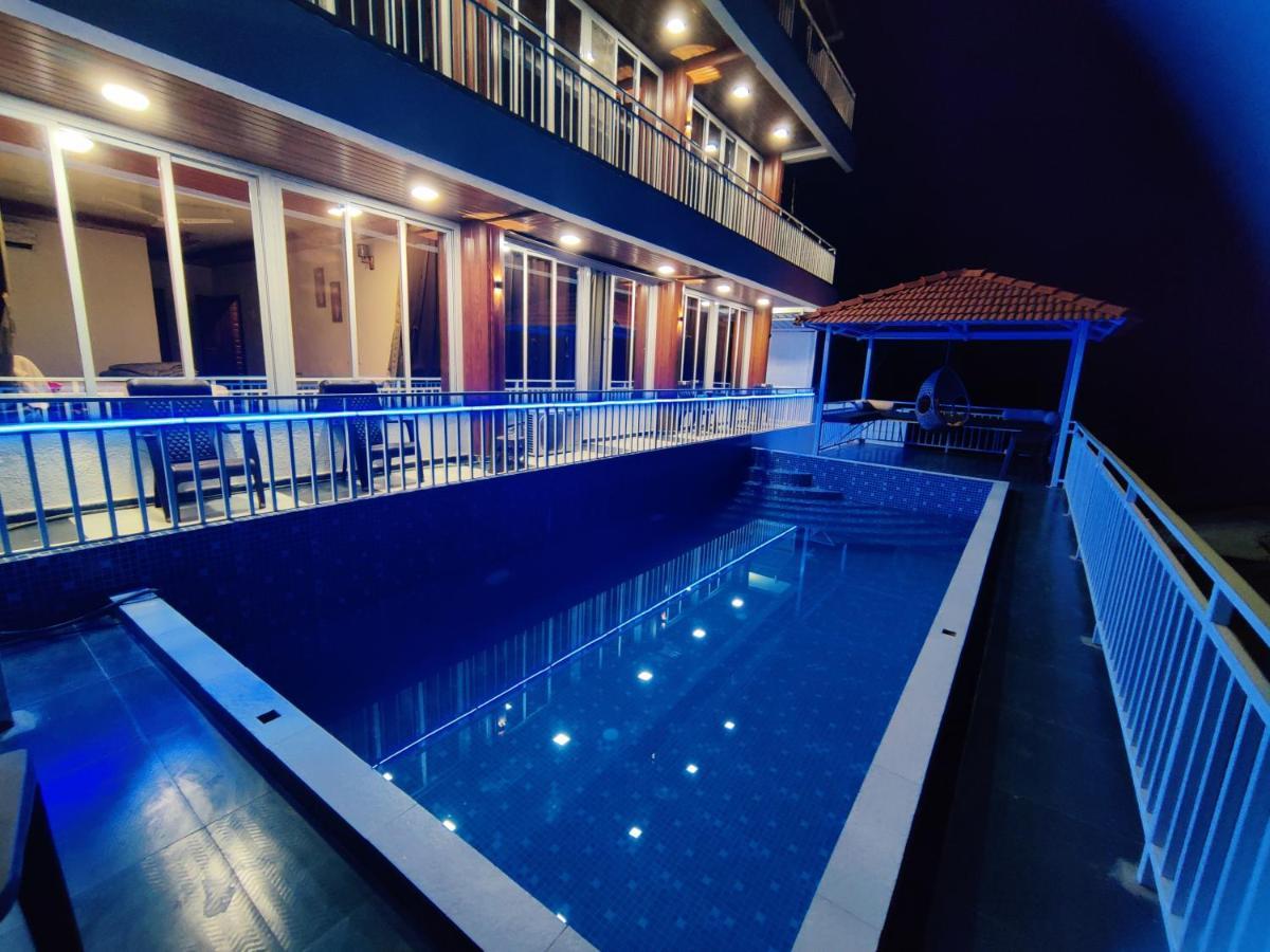 Whitehouse Homestay By Oxystays Hospitality 알리바그 외부 사진