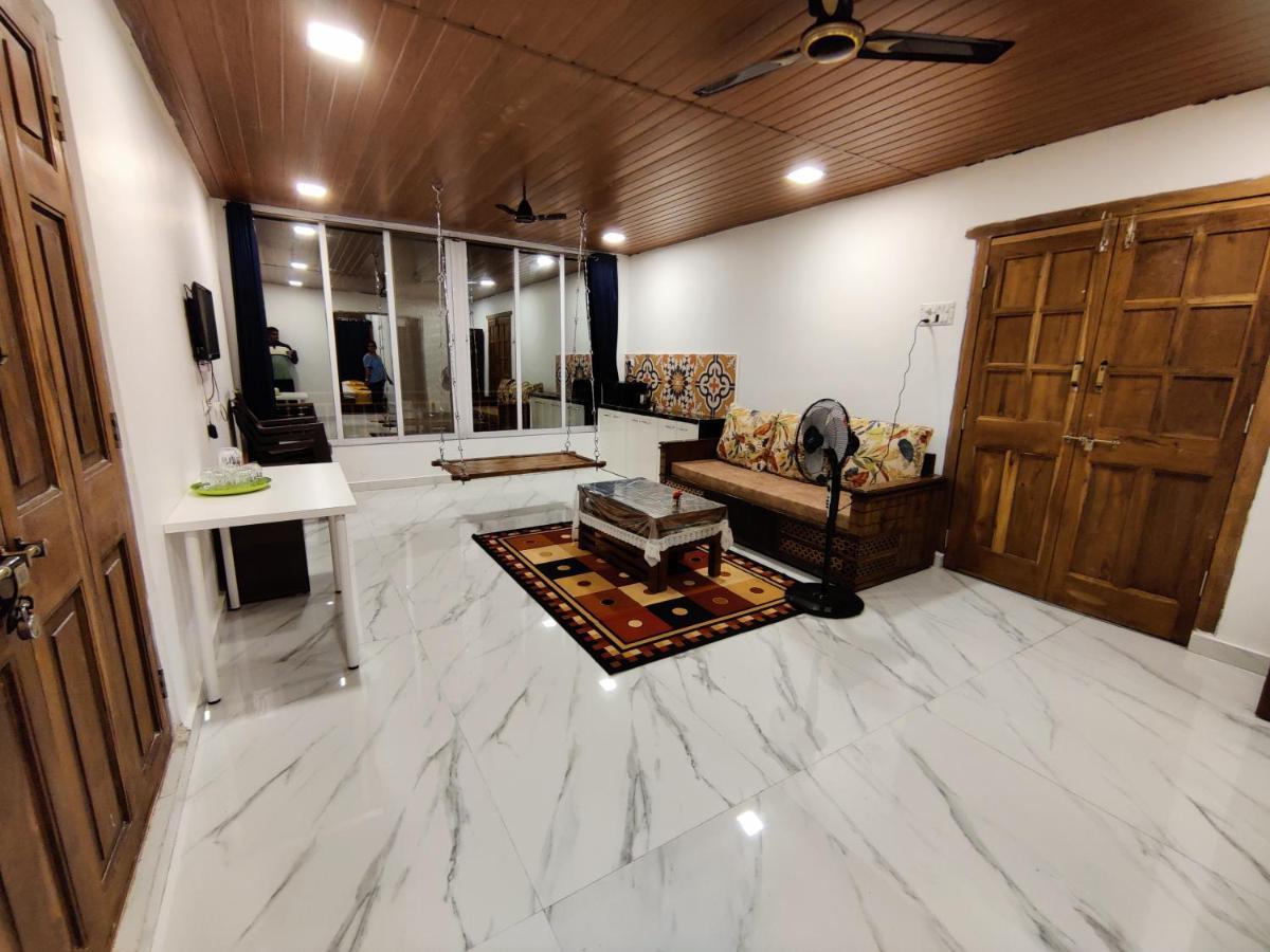 Whitehouse Homestay By Oxystays Hospitality 알리바그 외부 사진