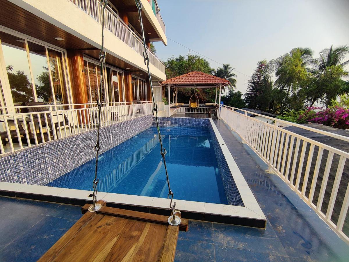 Whitehouse Homestay By Oxystays Hospitality 알리바그 외부 사진