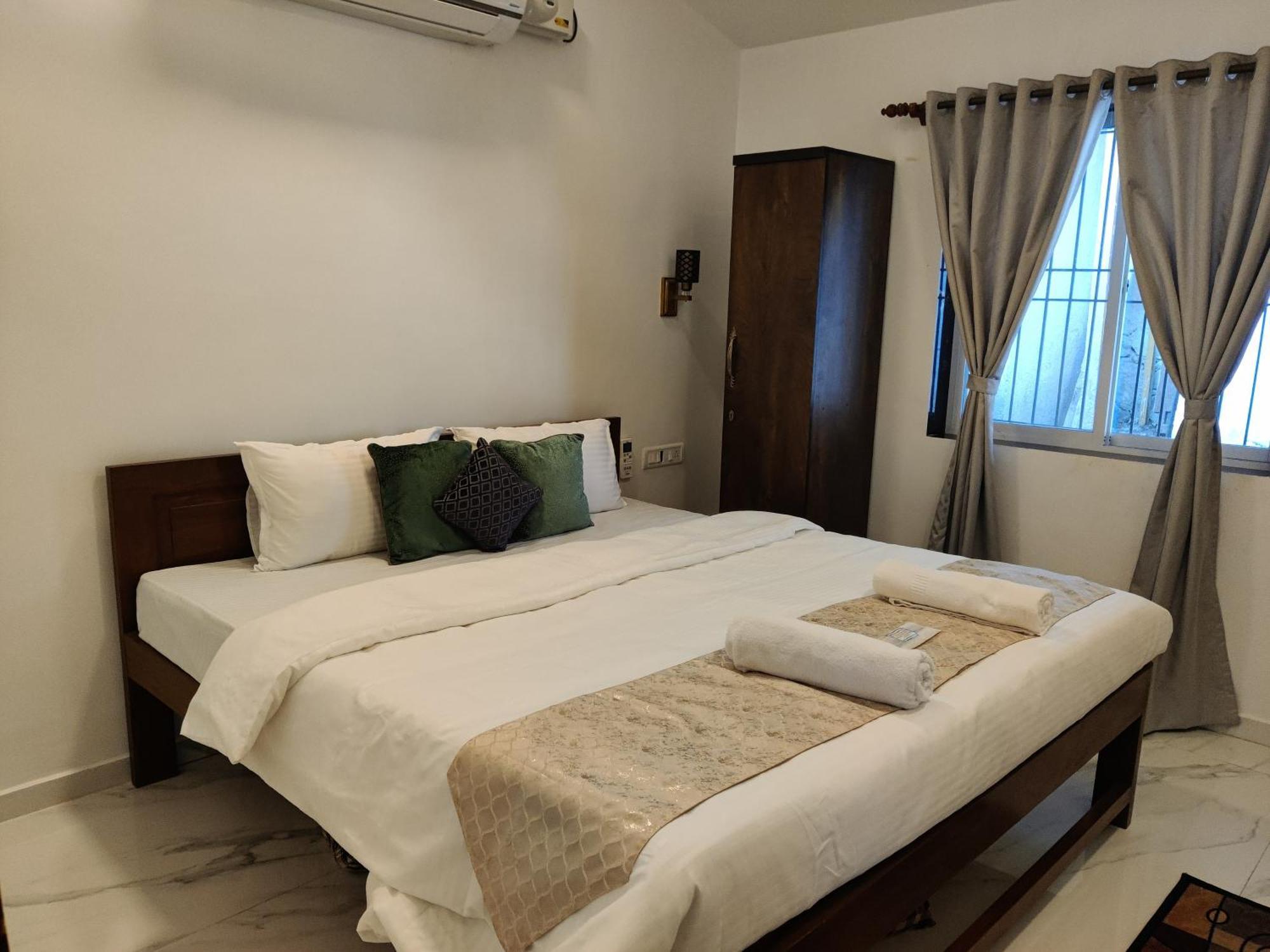 Whitehouse Homestay By Oxystays Hospitality 알리바그 외부 사진