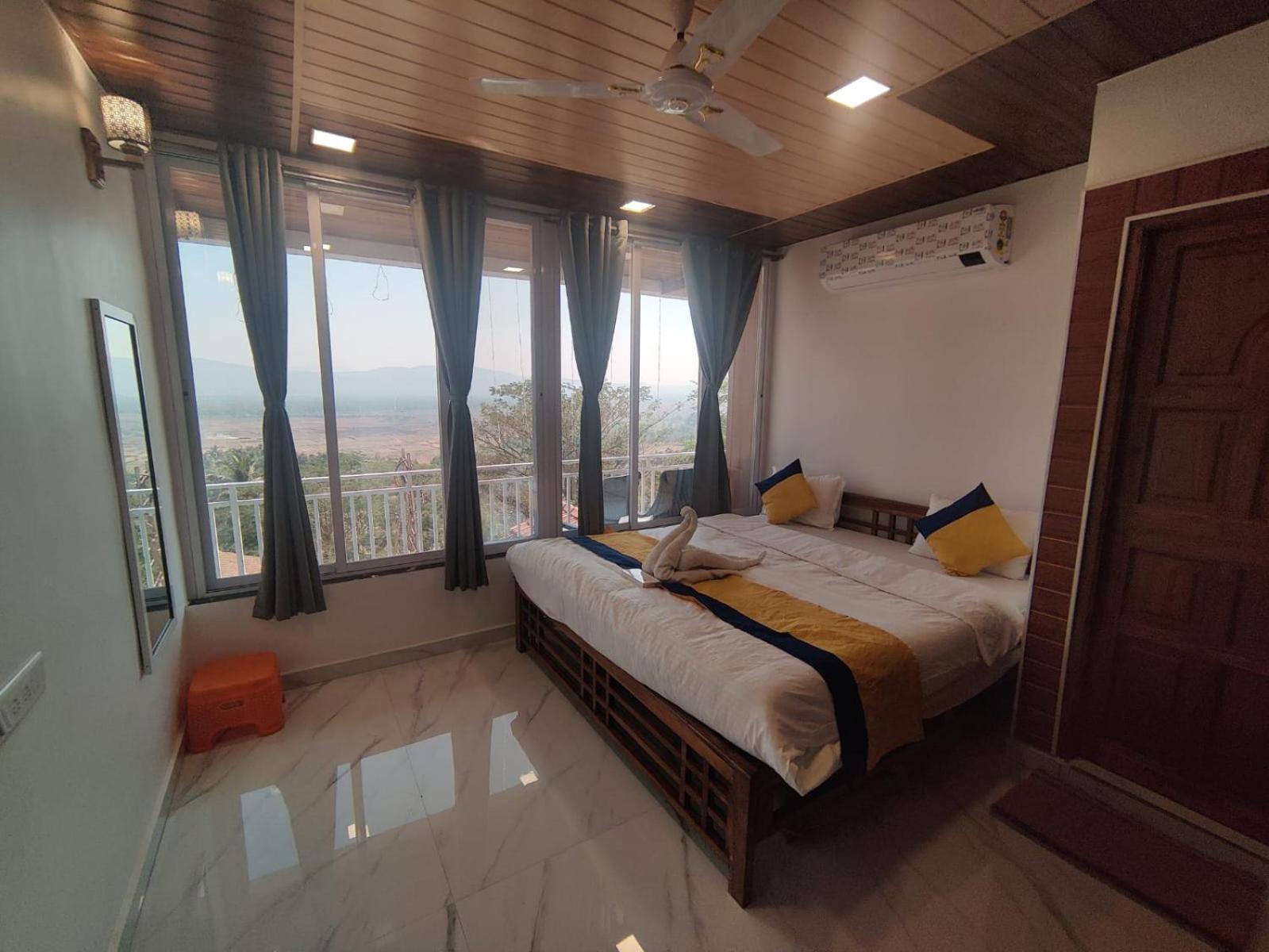 Whitehouse Homestay By Oxystays Hospitality 알리바그 외부 사진